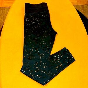 Puma Champion yoga fitness leggings dark green with gold print. Stretchy, size M